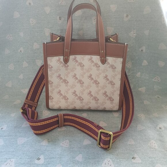 Coach Handbag With Horse And Carriage Logo - Picture 2 of 14